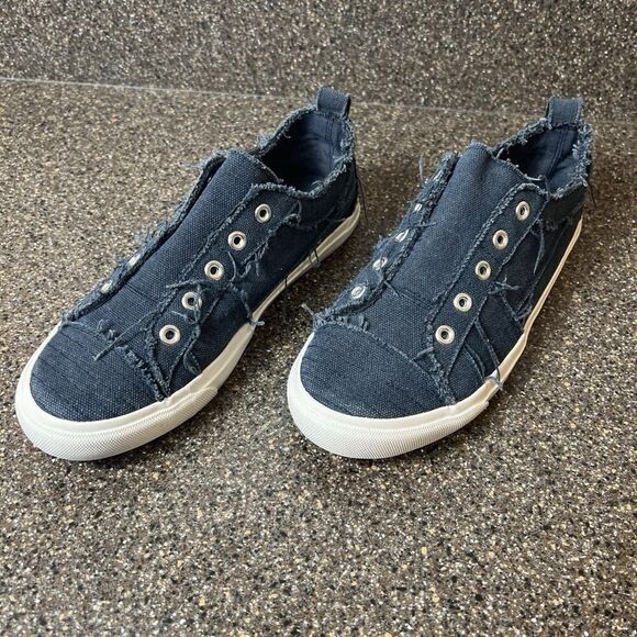 Corkys Blue Denim/Canvas Sneaker Shoes Women’s Size 7 Slip On Distressed Design - Picture 2 of 10